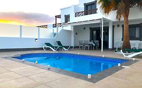 Varela Lo House
